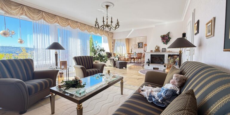 Wohnzimmer (OG)