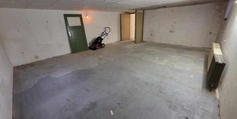 ca. 40 m² Hobbykeller