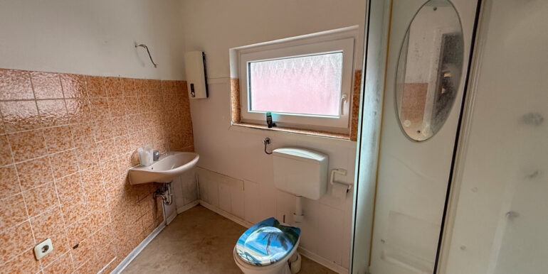 Bad Wohnung 1