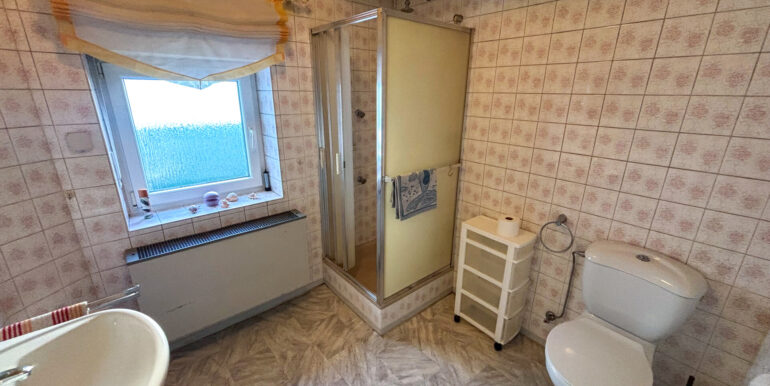 Badezimmer EG