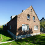 Issum: Zweifamilienhaus
